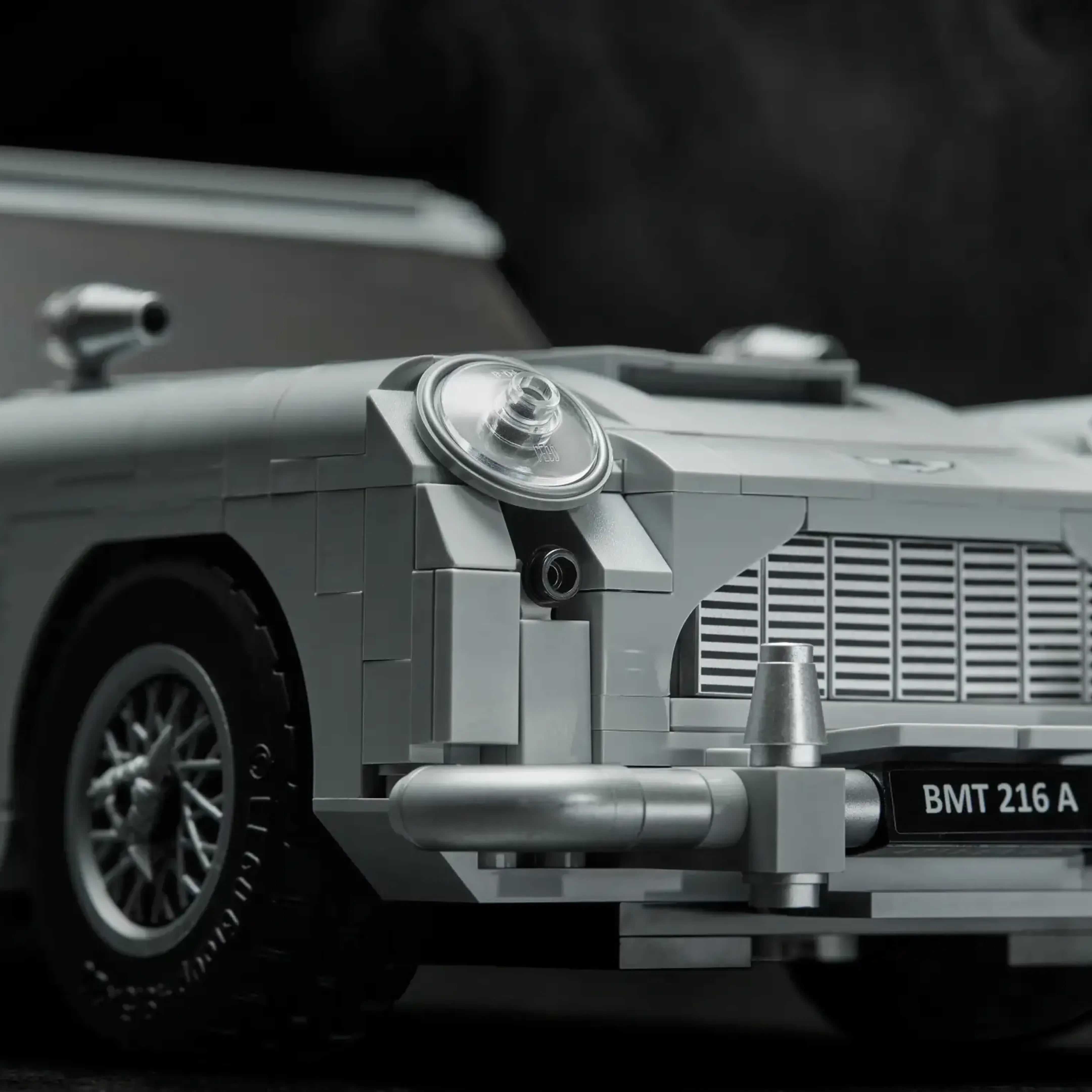 DB5 "007" (1295 pieces)