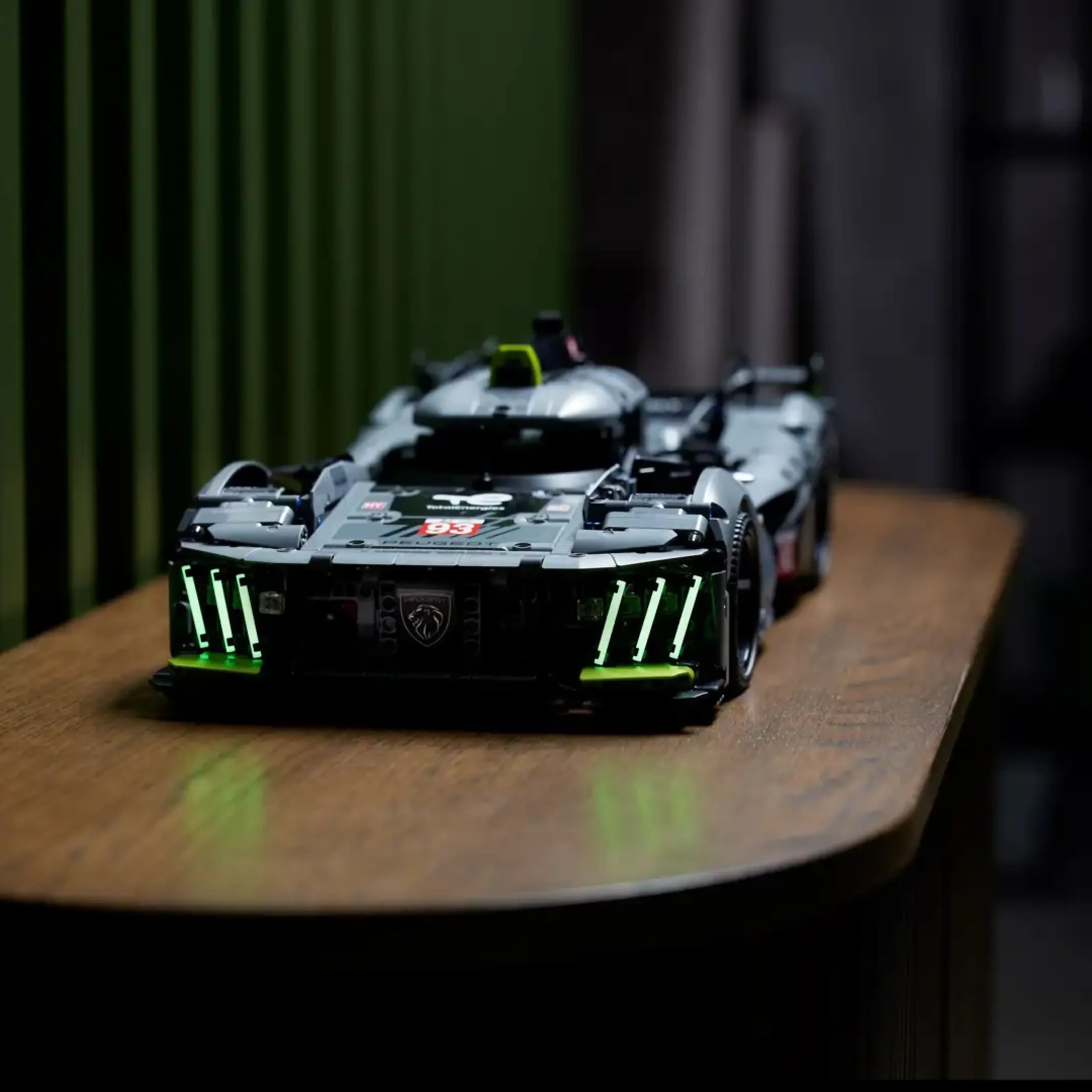 9x8 LeMan Hybrid Hypercar (1775 parts)